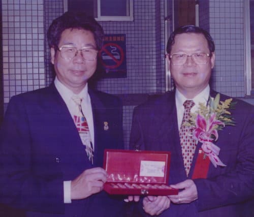 創辦人與法務部長廖正豪先生合影